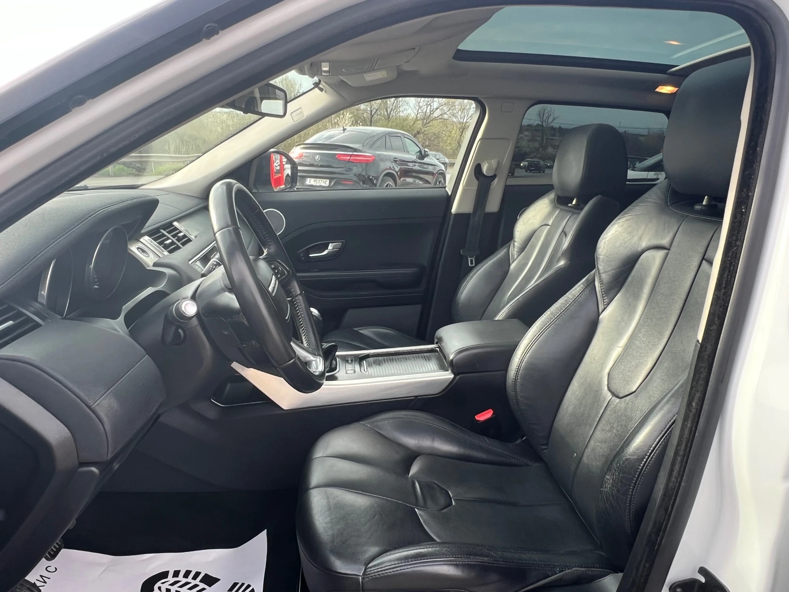 Land Rover Range Rover Evoque, снимка 13 - Автомобили и джипове - 54229790