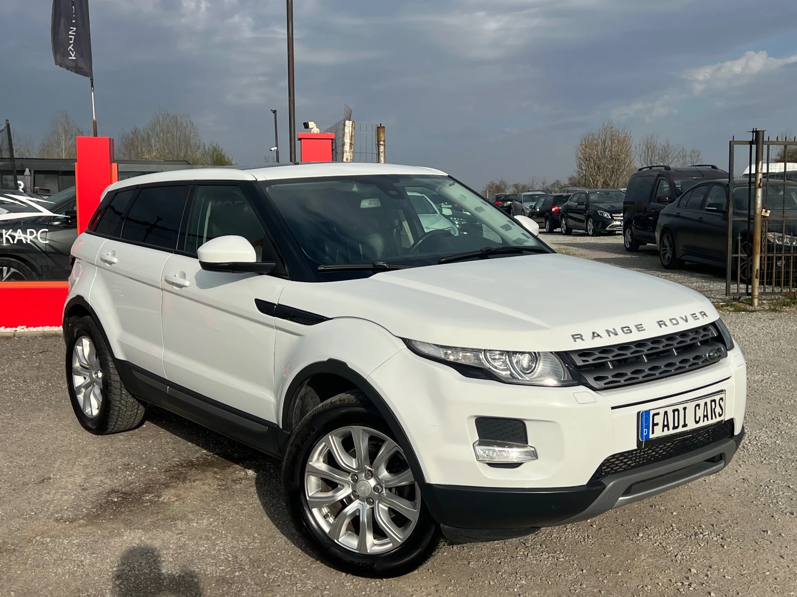 Land Rover Range Rover Evoque, снимка 2 - Автомобили и джипове - 54229790