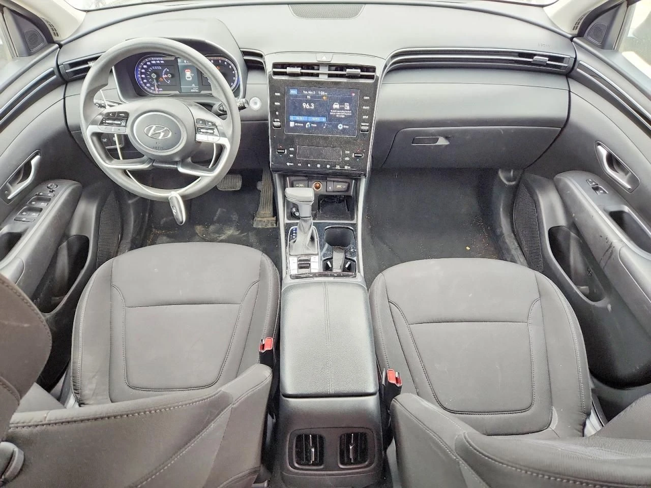 Hyundai Tucson, снимка 8 - Автомобили и джипове - 54370691