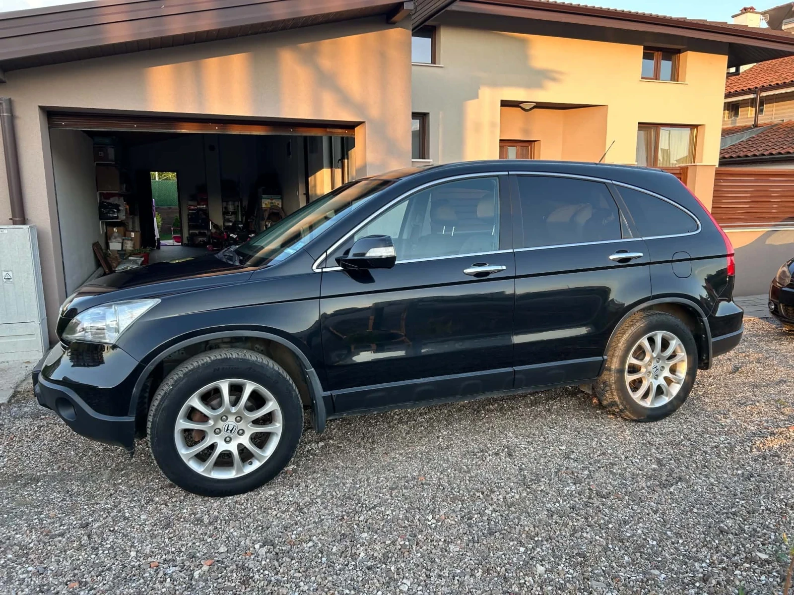 Honda Cr-v 2.2 V Tec, РЕГИСТРИРАНА, снимка 2 - Автомобили и джипове - 54568485