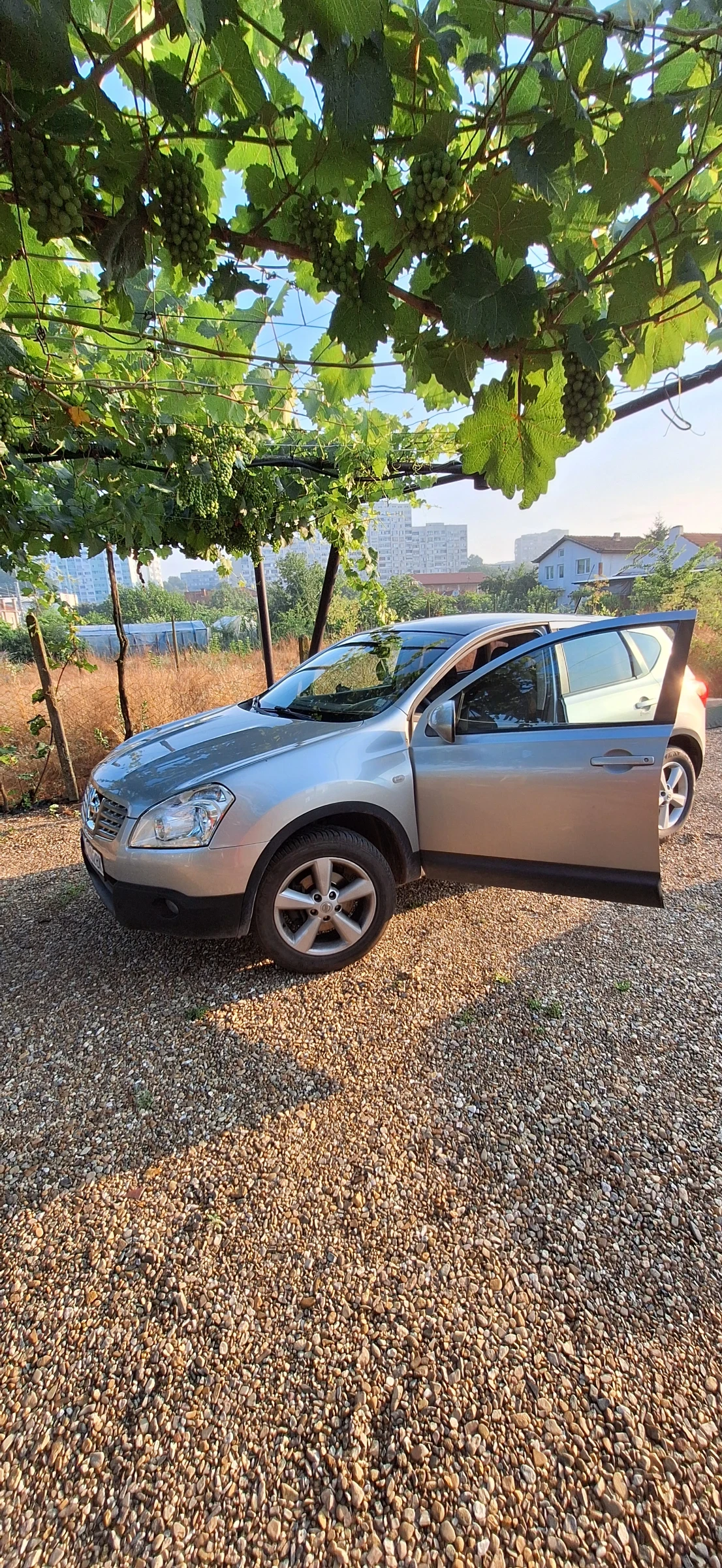 Nissan Qashqai 1.6 114ks, снимка 3 - Автомобили и джипове - 55140679