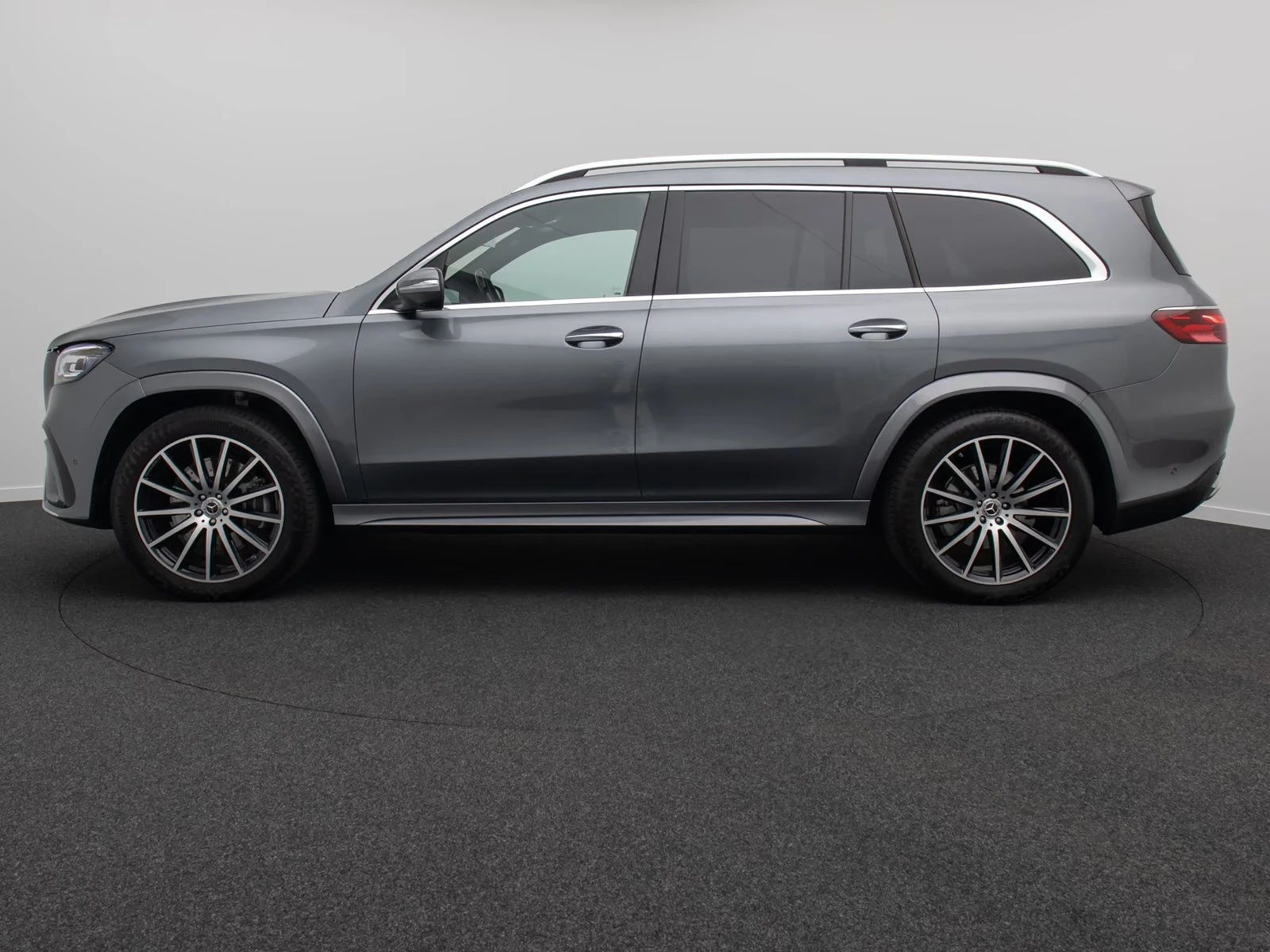 Mercedes-Benz GLS580 4MATIC/AMG LINE/HUD/BURMESTER/360/LED/BODY CONTROL, снимка 9 - Автомобили и джипове - 55990351