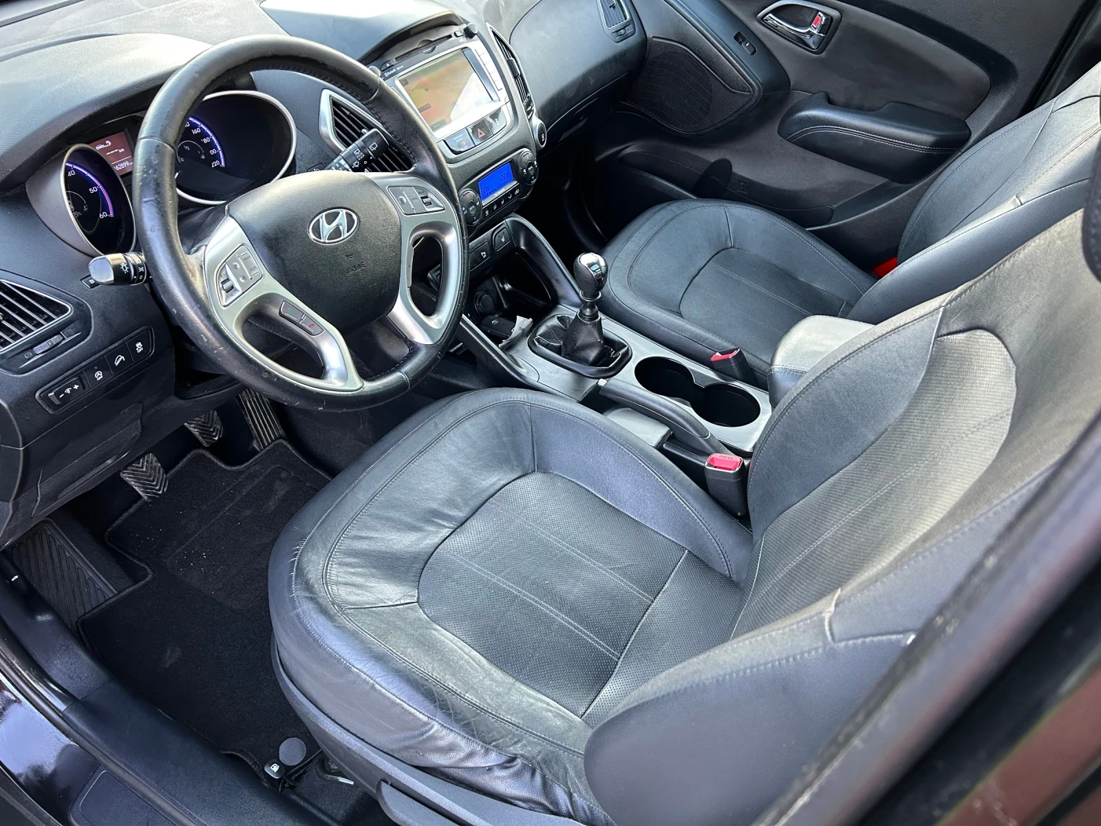 Hyundai IX35 1.7CRDi/KAMERA/NAVi/KEYLESS/EURO 5B | Mobile.bg � ����������� 9