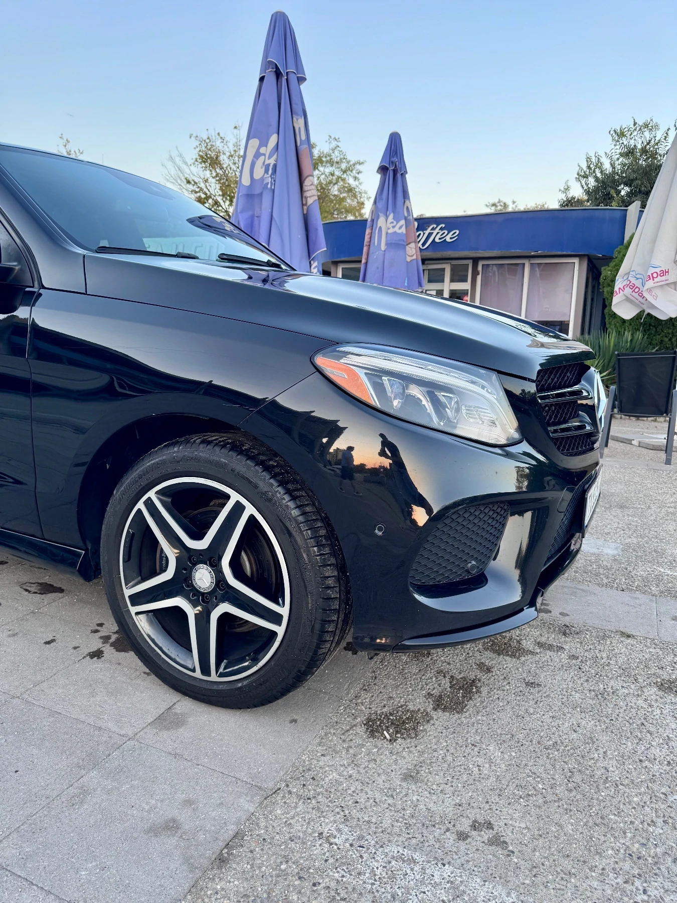 Mercedes-Benz GLE 350 AMG МАСАЖ, снимка 3 - Автомобили и джипове - 56155350