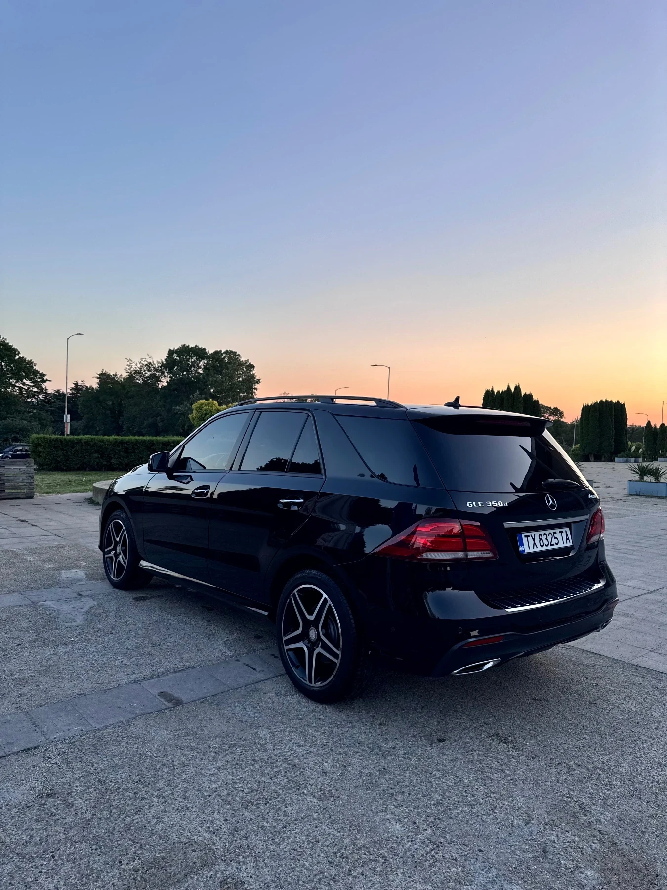 Mercedes-Benz GLE 350 AMG МАСАЖ, снимка 12 - Автомобили и джипове - 56155350