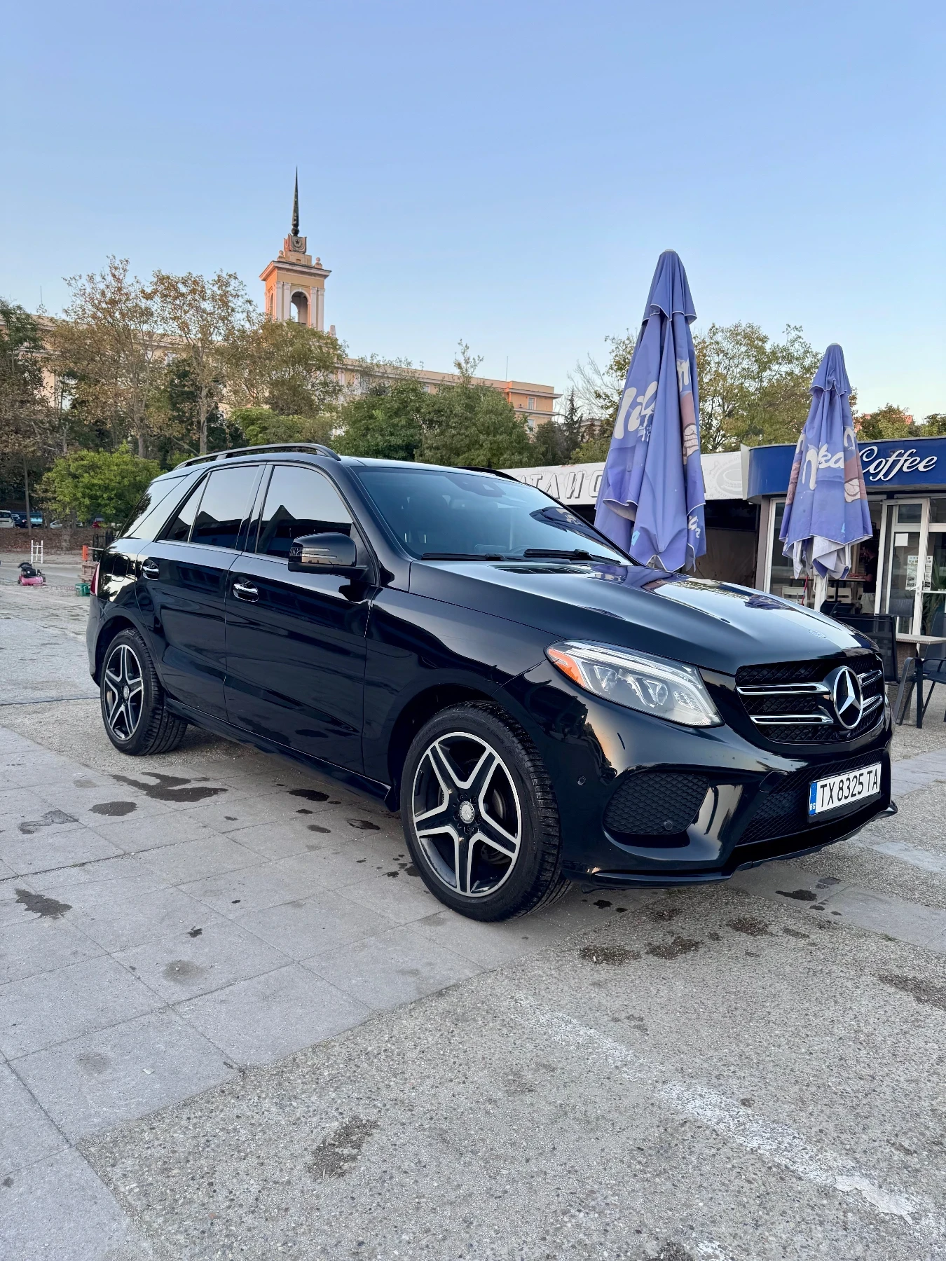 Mercedes-Benz GLE 350 AMG МАСАЖ, снимка 2 - Автомобили и джипове - 56155350