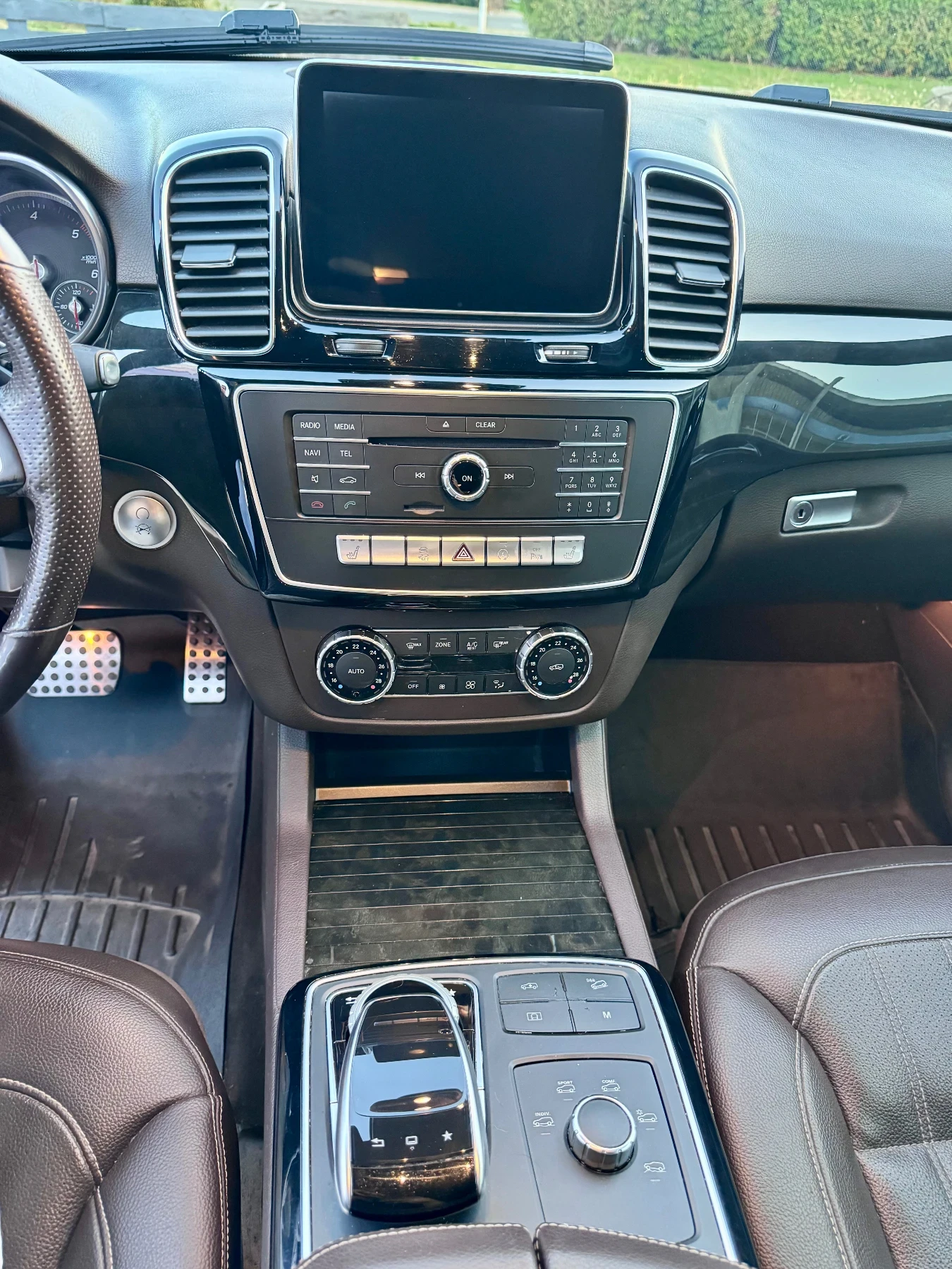 Mercedes-Benz GLE 350 AMG МАСАЖ, снимка 9 - Автомобили и джипове - 56155350
