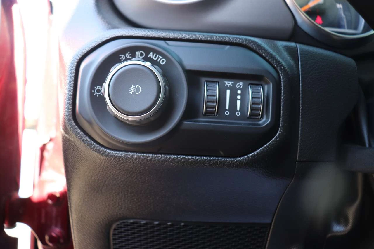 Jeep Wrangler Sport S, снимка 11 - Автомобили и джипове - 56653664