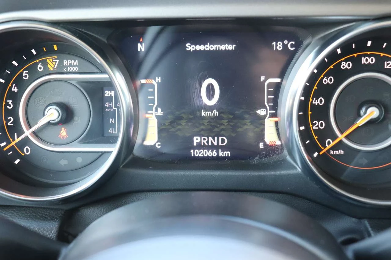 Jeep Wrangler Sport S, снимка 14 - Автомобили и джипове - 56653664