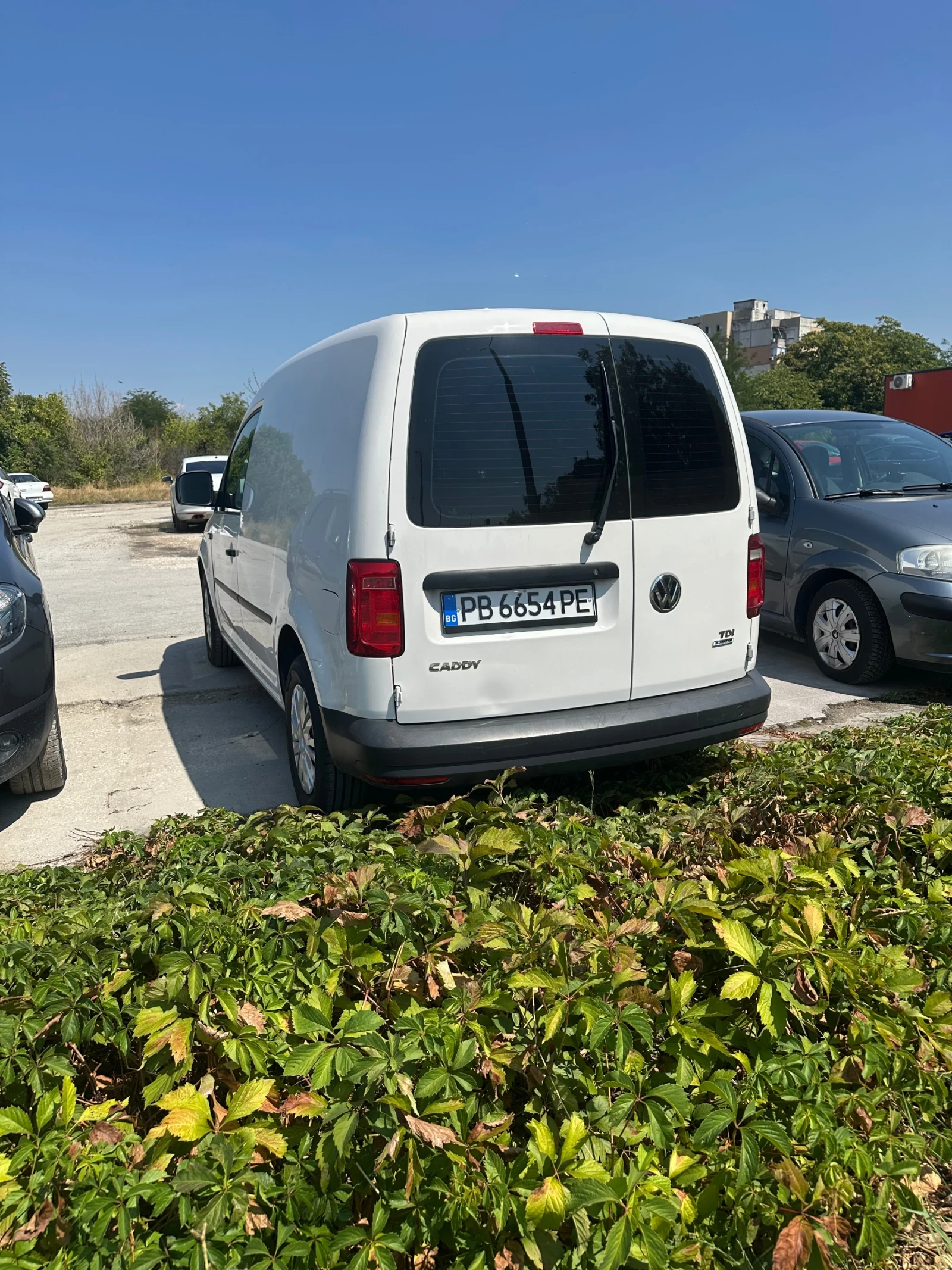 VW Caddy, снимка 2 - Бусове и автобуси - 54184180