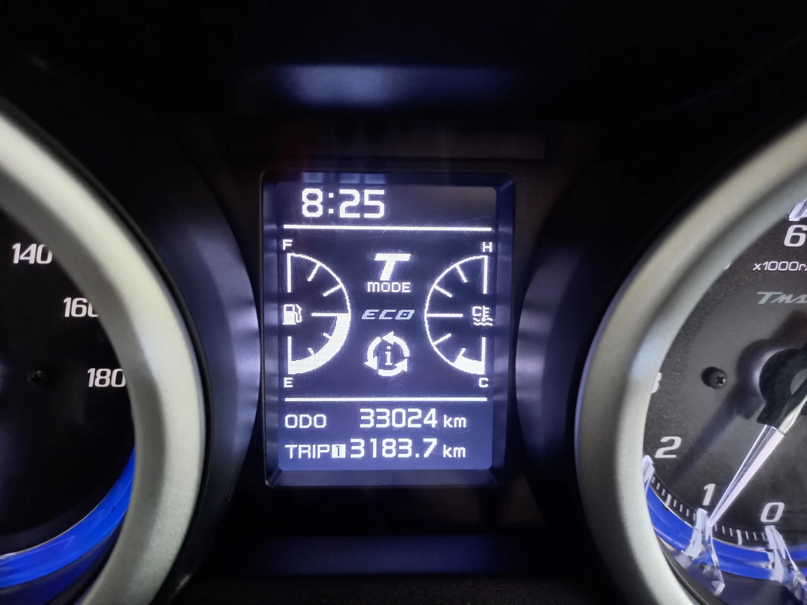 Yamaha T-max 530 ABS TC LED  | Mobile.bg   13