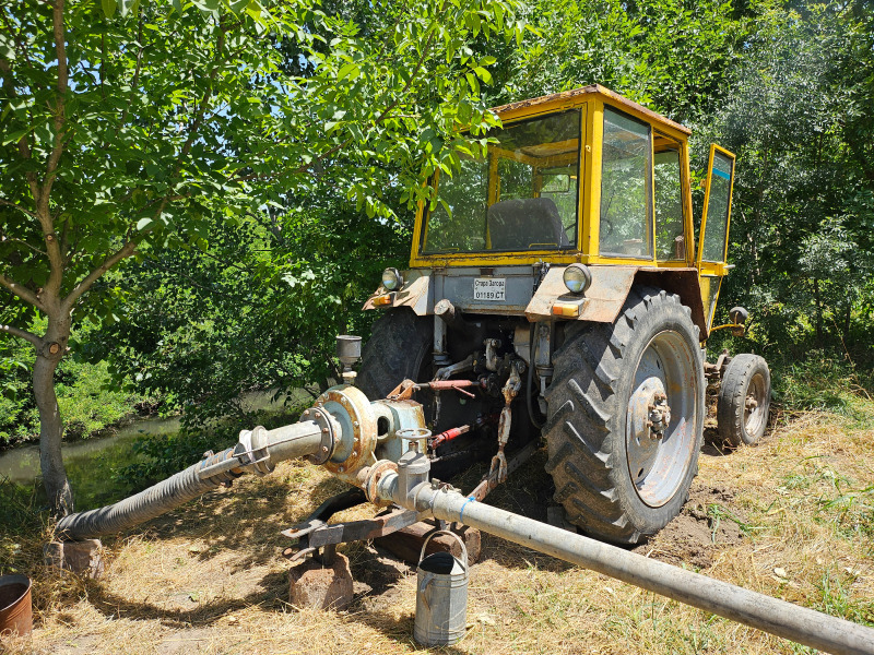 Трактор Болгар TK 80 2 броя , снимка 2 - Селскостопанска техника - 46434328