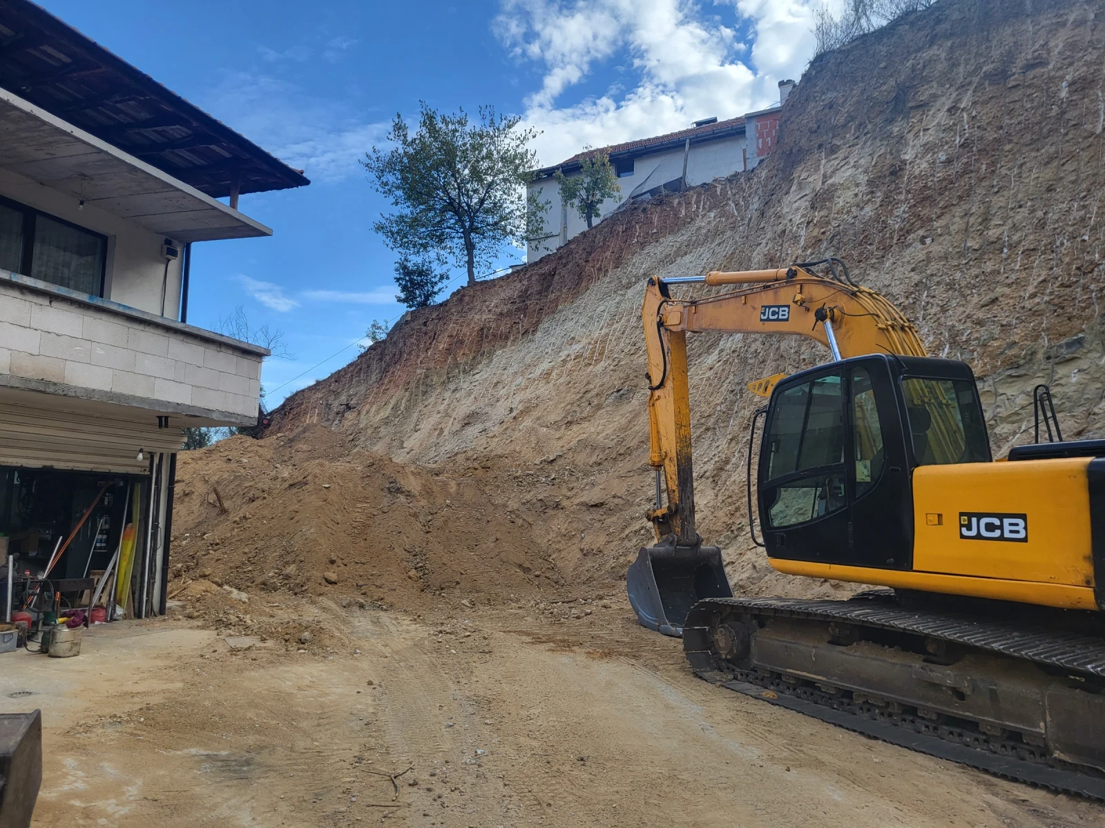 Багер JCB Js180, снимка 3 - Индустриална техника - 54429531