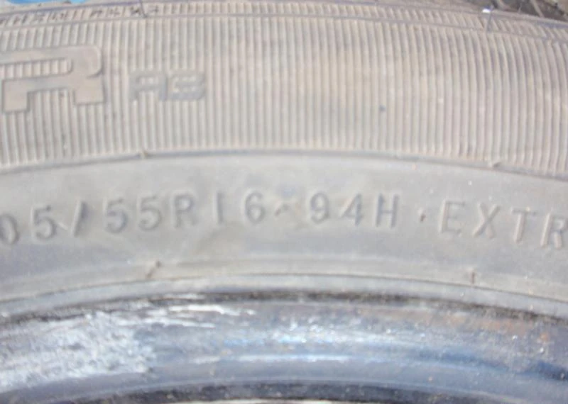 Гуми Всесезонни 205/55R16, снимка 8 - Гуми и джанти - 5287720