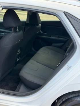 Hyundai Elantra, снимка 8