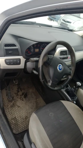 Fiat Punto 1.2i klimatik 2007г., снимка 9