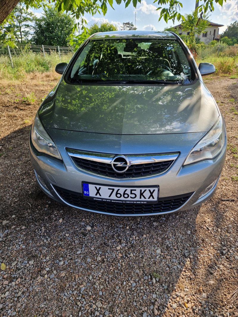 Opel Astra, снимка 1 - Автомобили и джипове - 43574486