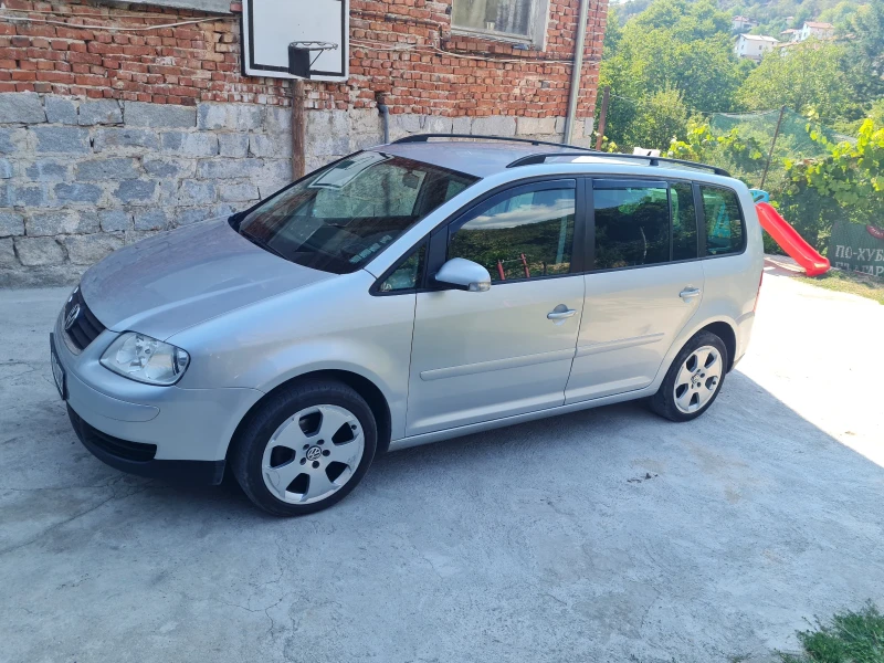 VW Touran, снимка 2 - Автомобили и джипове - 47309835