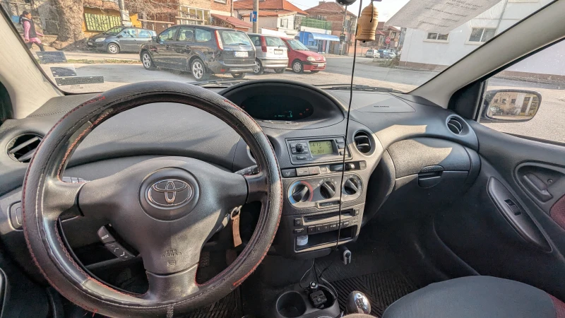 Toyota Yaris, снимка 9 - Автомобили и джипове - 48954991