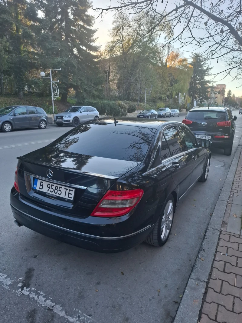 Mercedes-Benz C 220, снимка 4 - Автомобили и джипове - 48633682