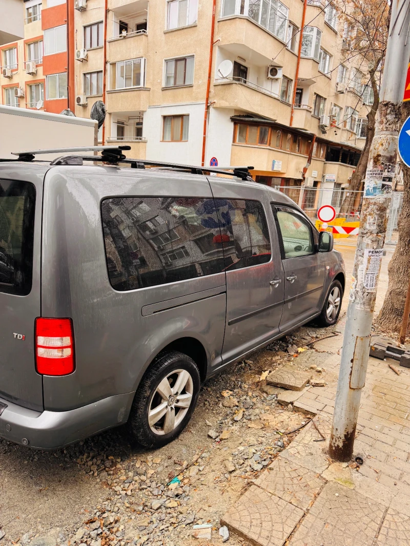 VW Caddy MAXI, снимка 9 - Автомобили и джипове - 48637781