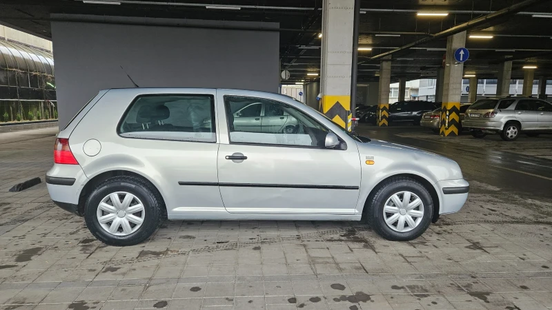 VW Golf Mk 4, снимка 9 - Автомобили и джипове - 48739503