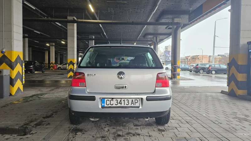 VW Golf Mk 4, снимка 7 - Автомобили и джипове - 48739503