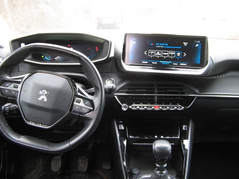 Peugeot 2008, снимка 10 - Автомобили и джипове - 48954484