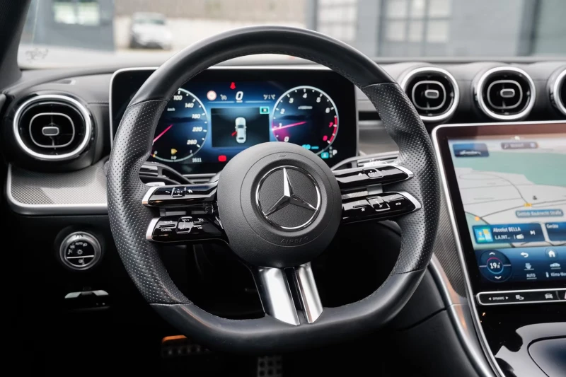 Mercedes-Benz C 180 AMG/170HP/CAM/NIGHT/DAB/ASSIST-PACK/AMBI/689vpr, снимка 8 - Автомобили и джипове - 51127352