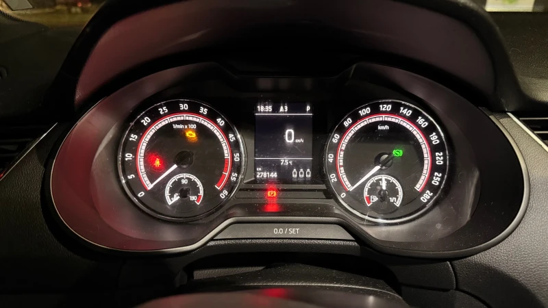 Skoda Octavia VRS 2.0TDI 4x4, снимка 8 - Автомобили и джипове - 53182047