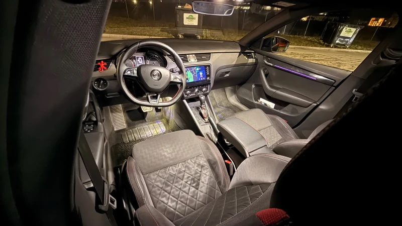 Skoda Octavia VRS 2.0TDI 4x4, снимка 7 - Автомобили и джипове - 53182047