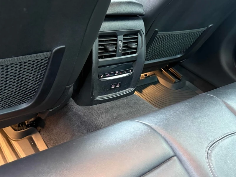 BMW 340 M340i xDrive  CARFAX, снимка 9 - Автомобили и джипове - 53245781