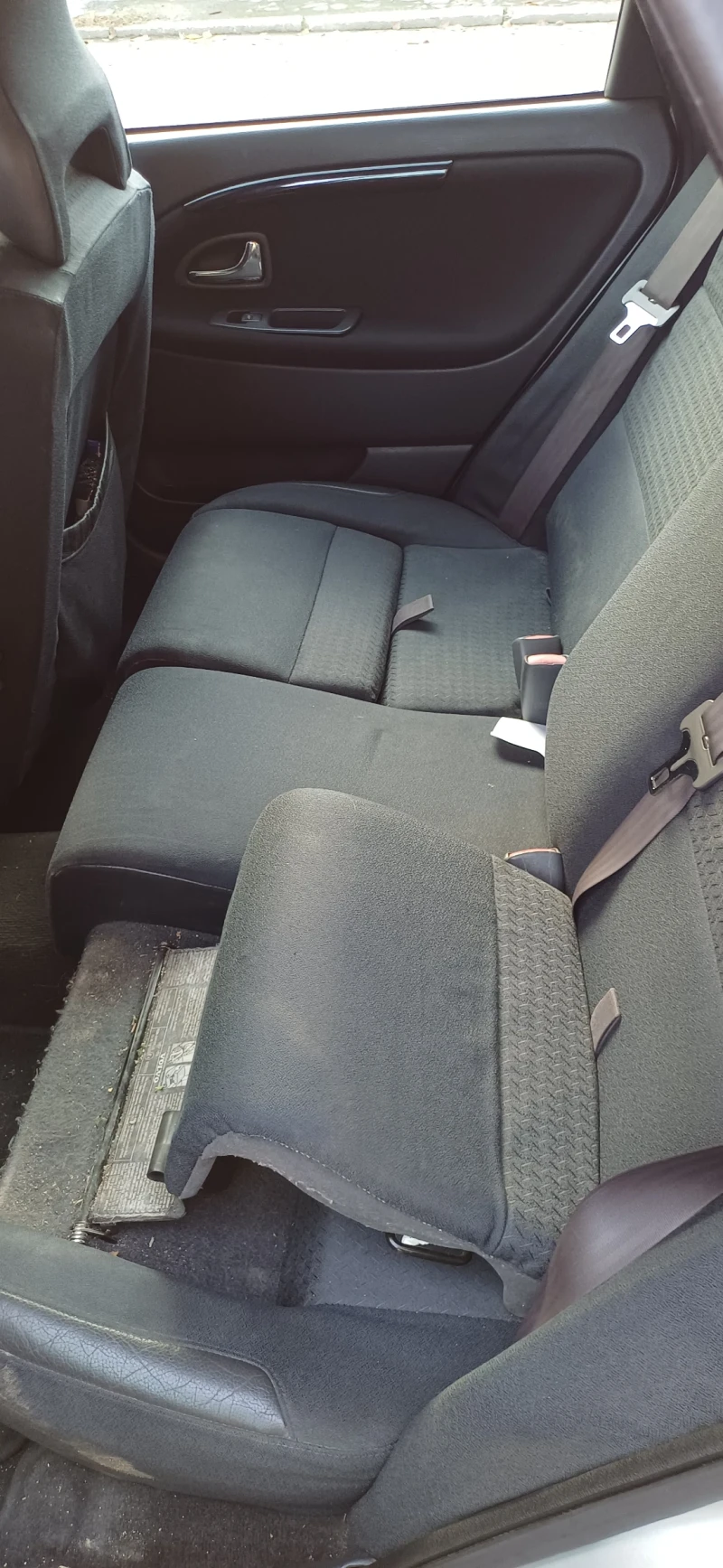 Volvo V40, снимка 6 - Автомобили и джипове - 53273450