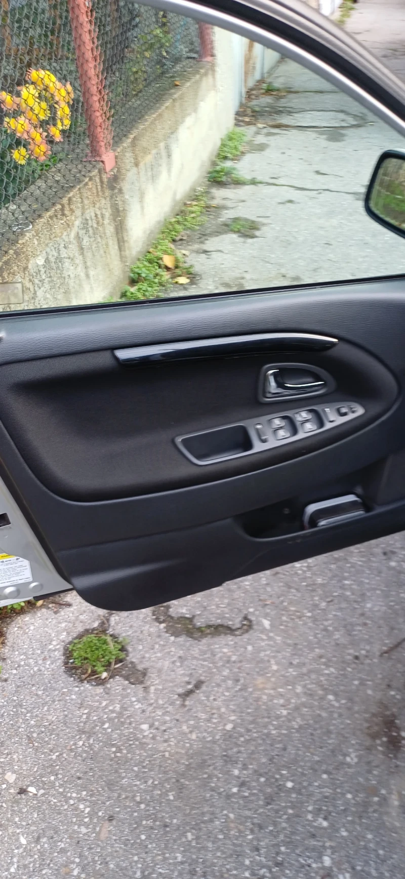 Volvo V40, снимка 8 - Автомобили и джипове - 53273450