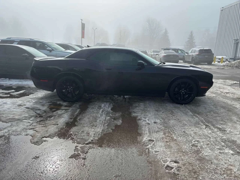 Dodge Challenger * SXT Plus * CARFAX * ЦЕНА ДО БГ, снимка 3 - Автомобили и джипове - 53537724