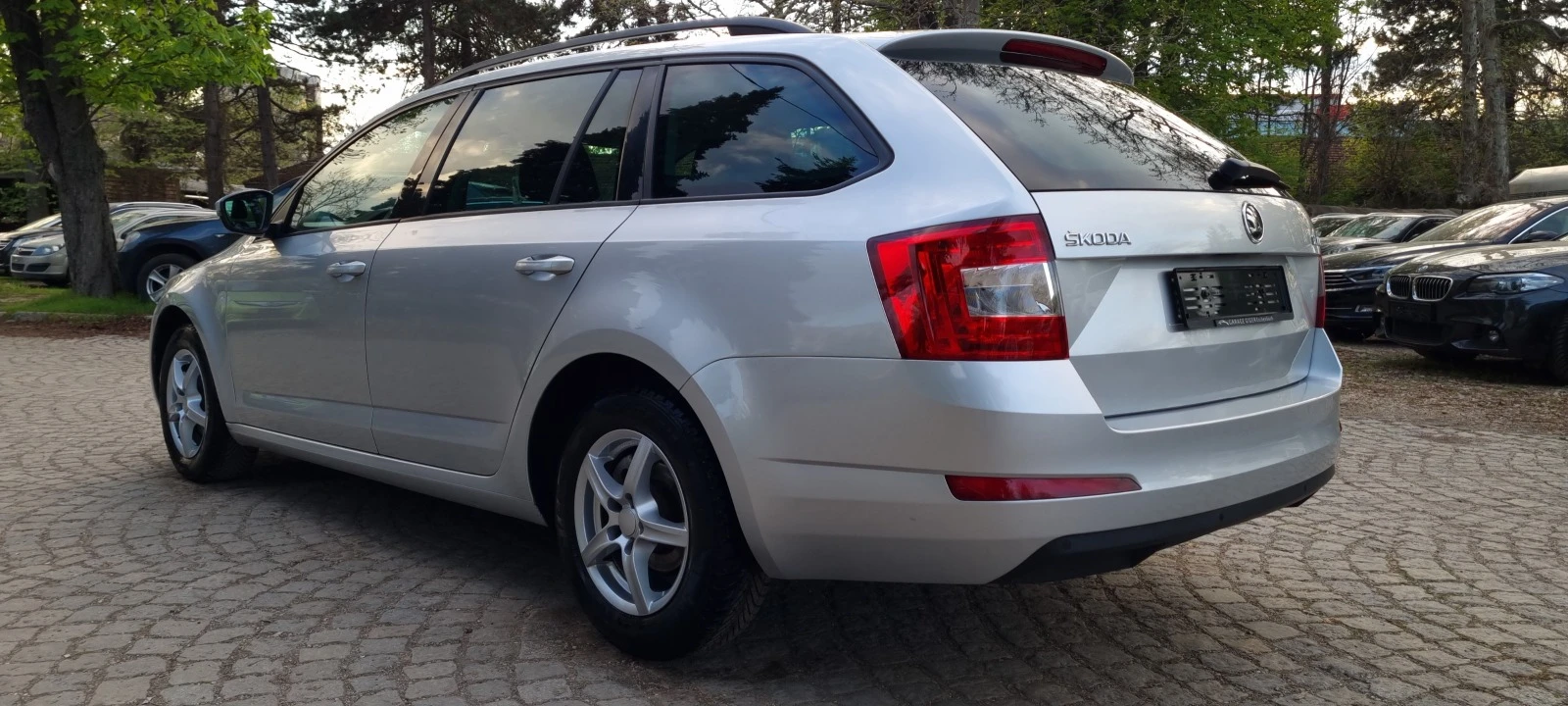 Skoda Octavia 1.6TDI* AVTOMAT* DISTRONIC* NAVI* START/STOP SWISS - изображение 7