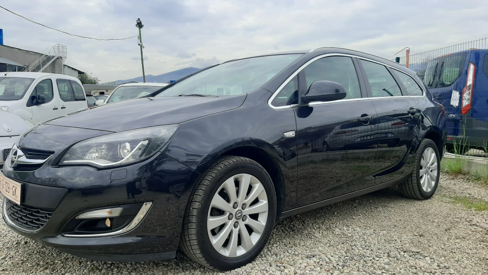 Opel Astra 2.0 КАТО НОВА УНИКАЛНА  - изображение 2