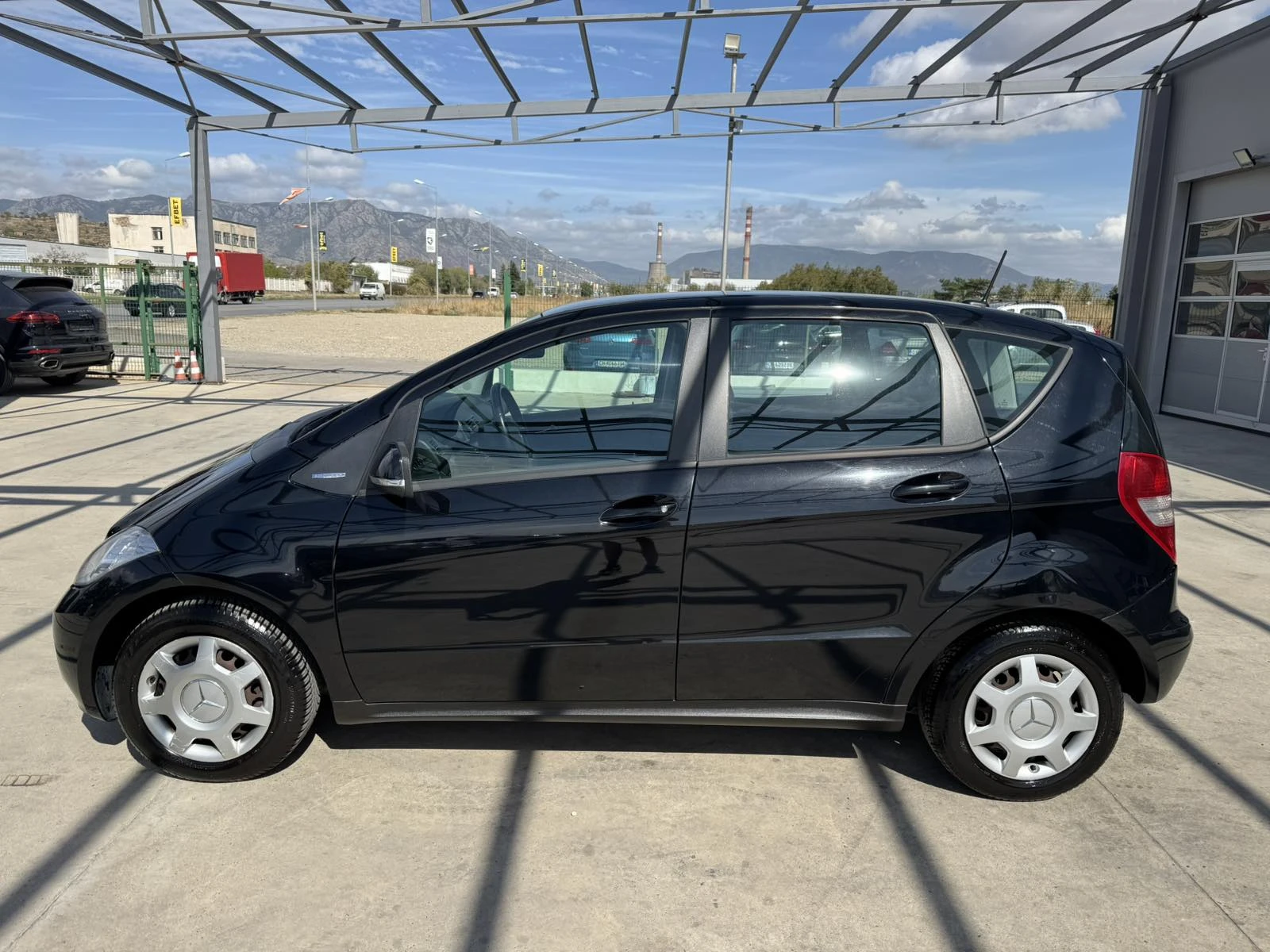 Mercedes-Benz A 160 1.6* 95ps* КЛИМАТИК - изображение 2