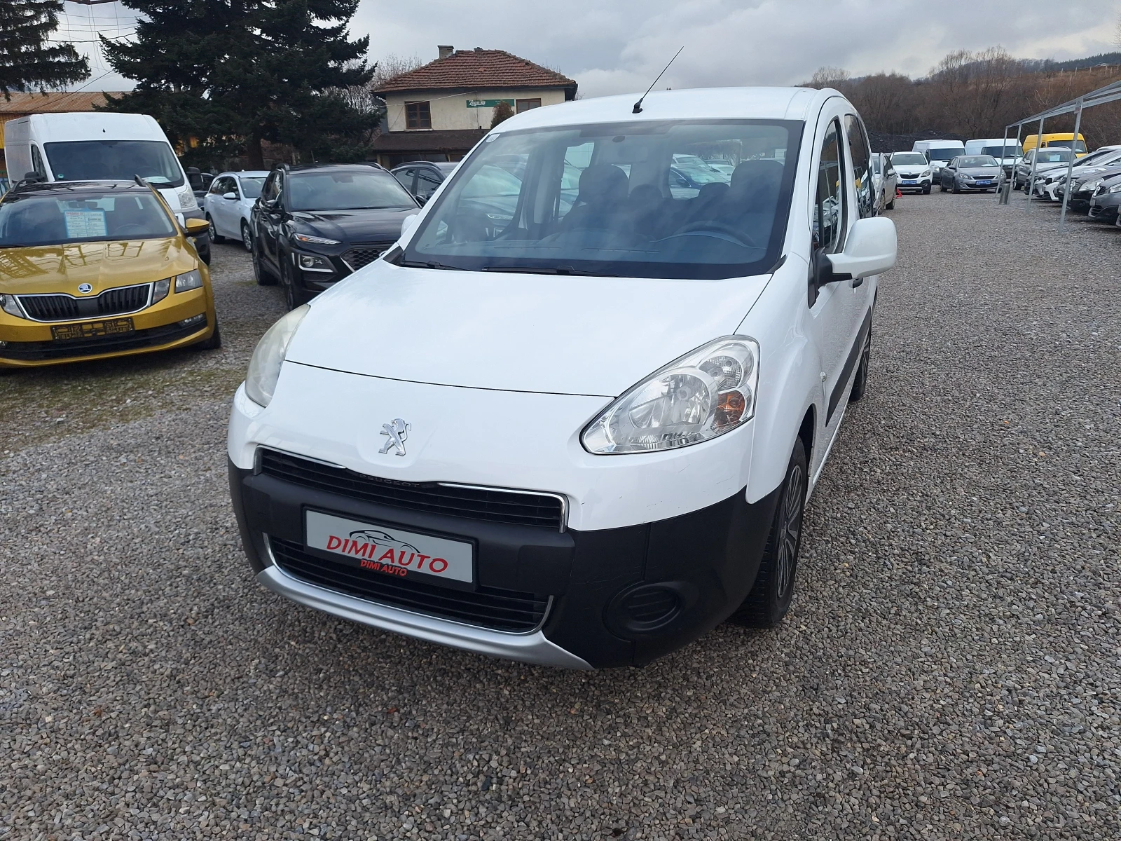 Peugeot Partner 1.6 HDI 92ks 5 Mesten! | Mobile.bg � ����������� 9