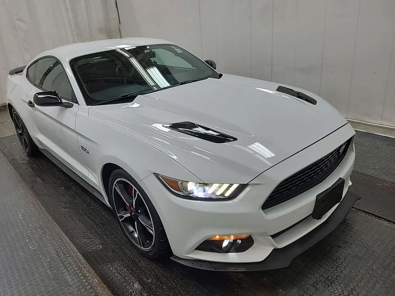 Ford Mustang  GT PREMIUM /CAMERA/ОБДУХВАНЕ , снимка 2 - Автомобили и джипове - 53868429