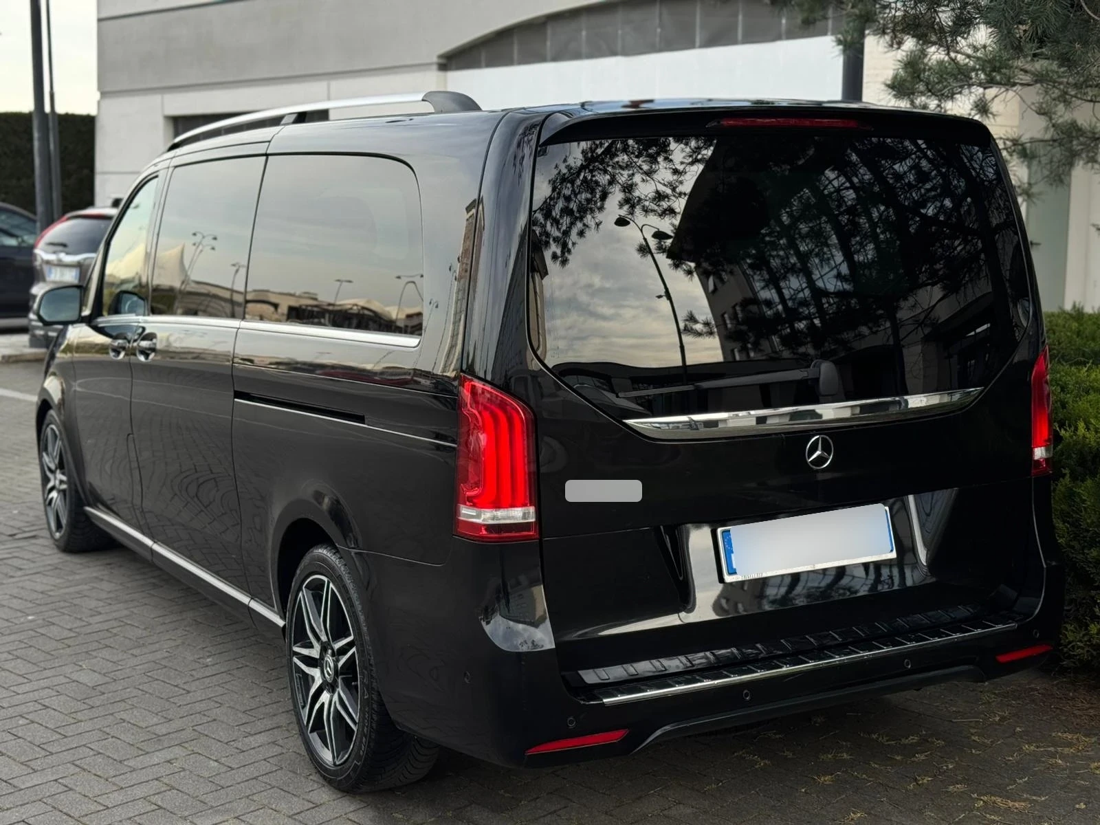 Mercedes-Benz Viano 250 d Automatic Premium Extralong, снимка 8 - Автомобили и джипове - 54073941