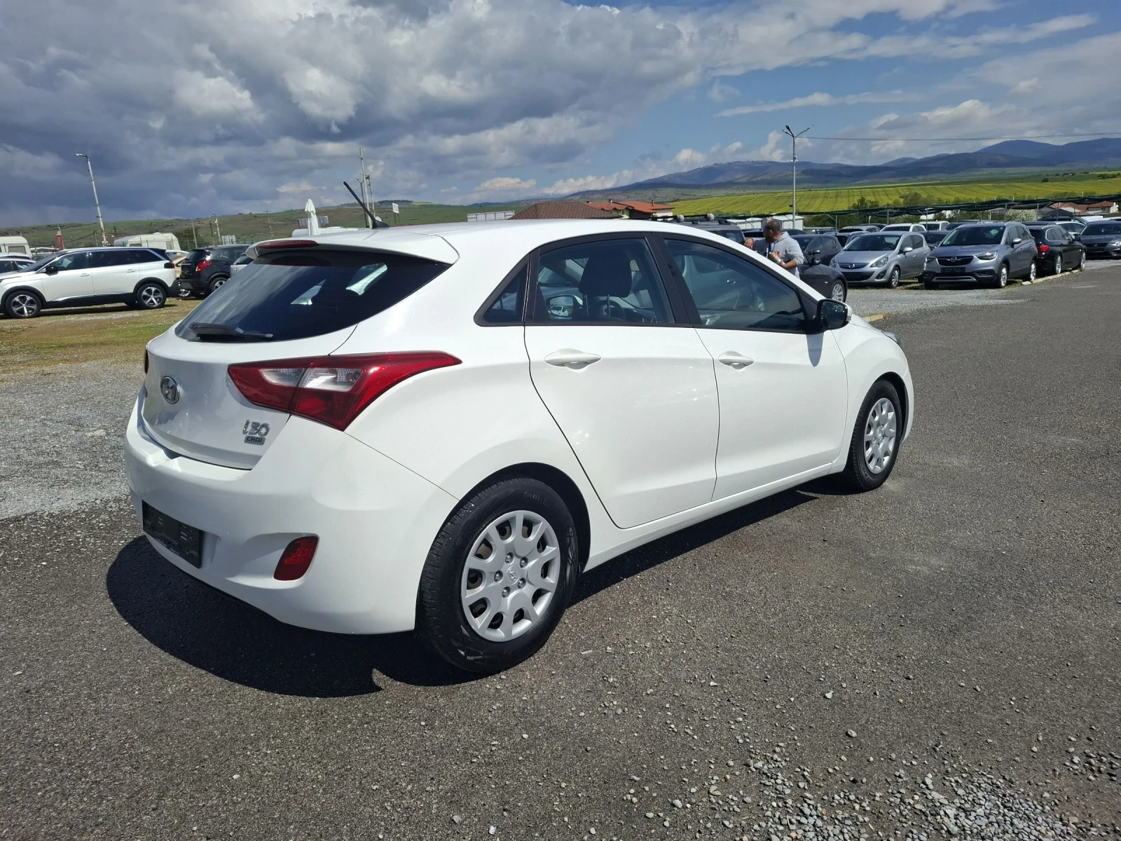 Hyundai I30 1, 6CRDI-110 ps-Automatic, снимка 4 - Автомобили и джипове - 54235240