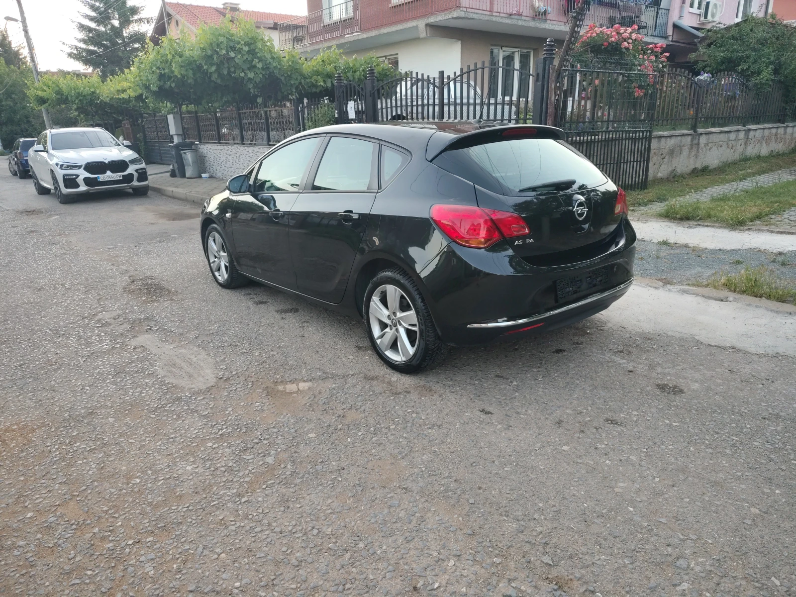 Opel Astra 1.4 / Фабрична газ / 140кс., снимка 3 - Автомобили и джипове - 54842264