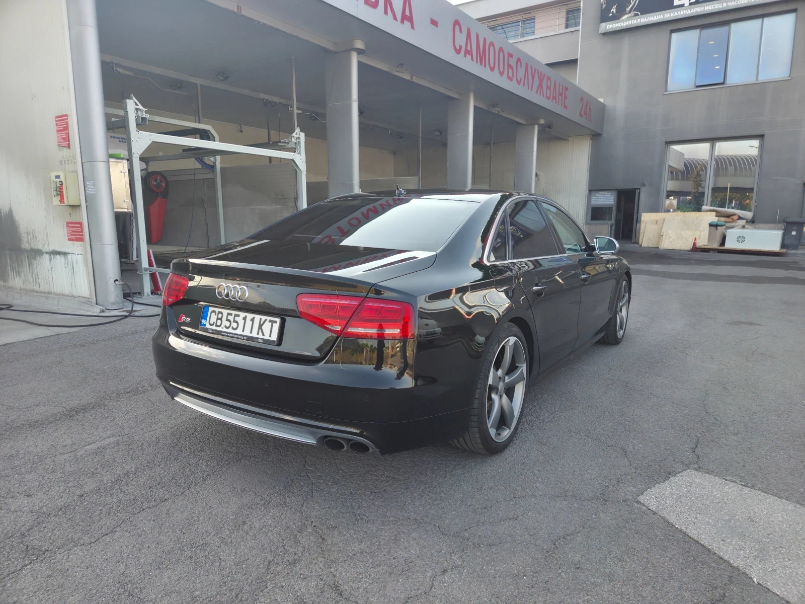 Audi S8 4.0, снимка 4 - Автомобили и джипове - 55479009
