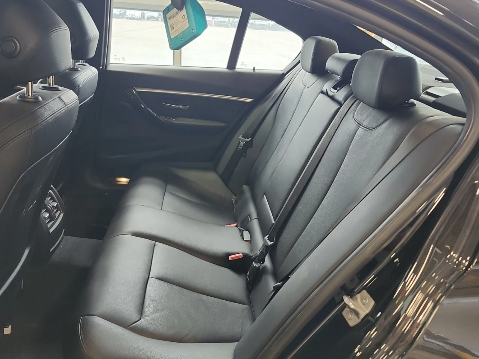 BMW 330 М ПАКЕТ/330I XDRIVE/CARFAX /ПОДГРЕВ/ПАМЕТ/, снимка 14 - Автомобили и джипове - 55806830