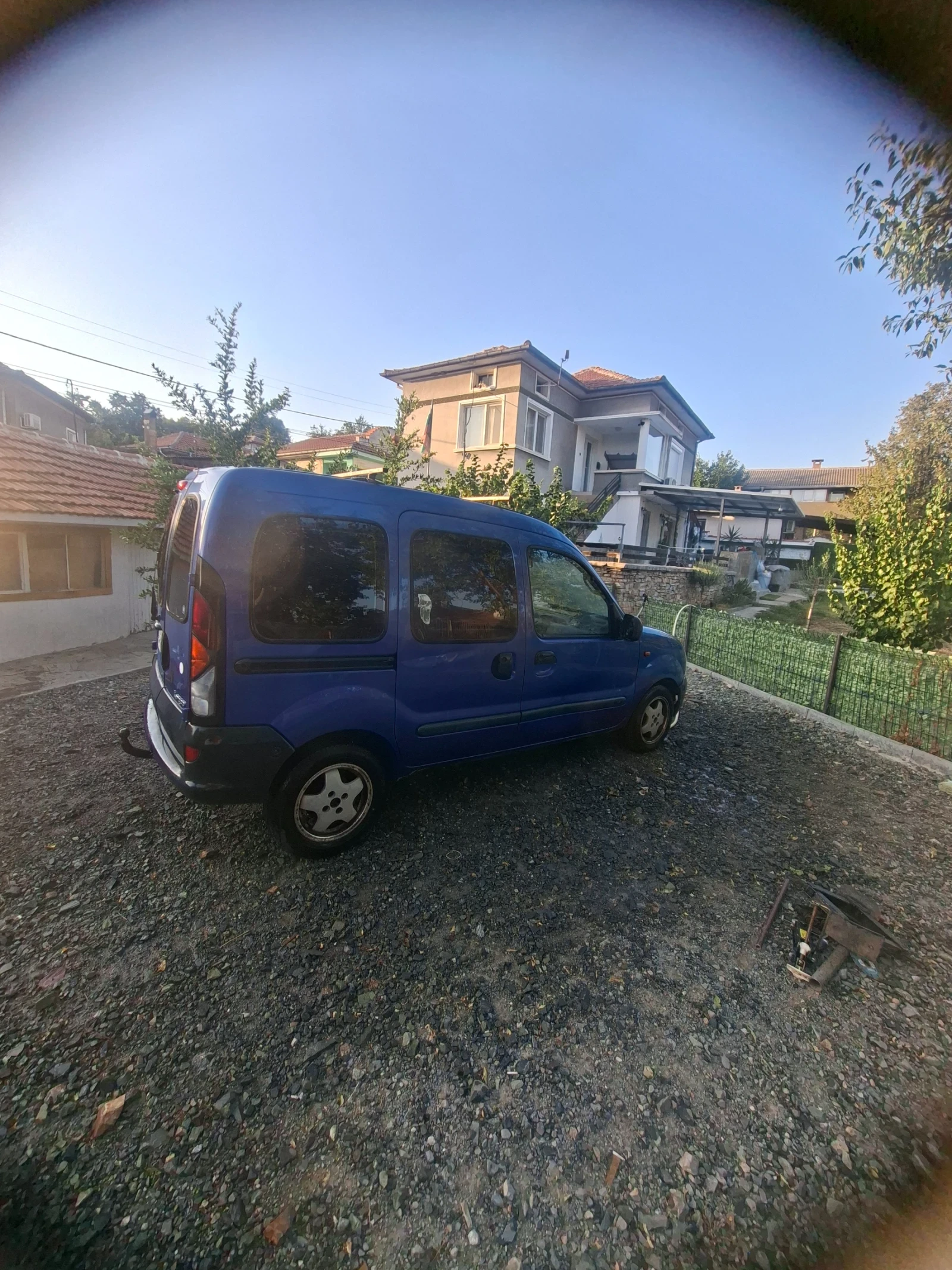 Renault Kangoo 1.4i  Газ, снимка 8 - Автомобили и джипове - 55878738