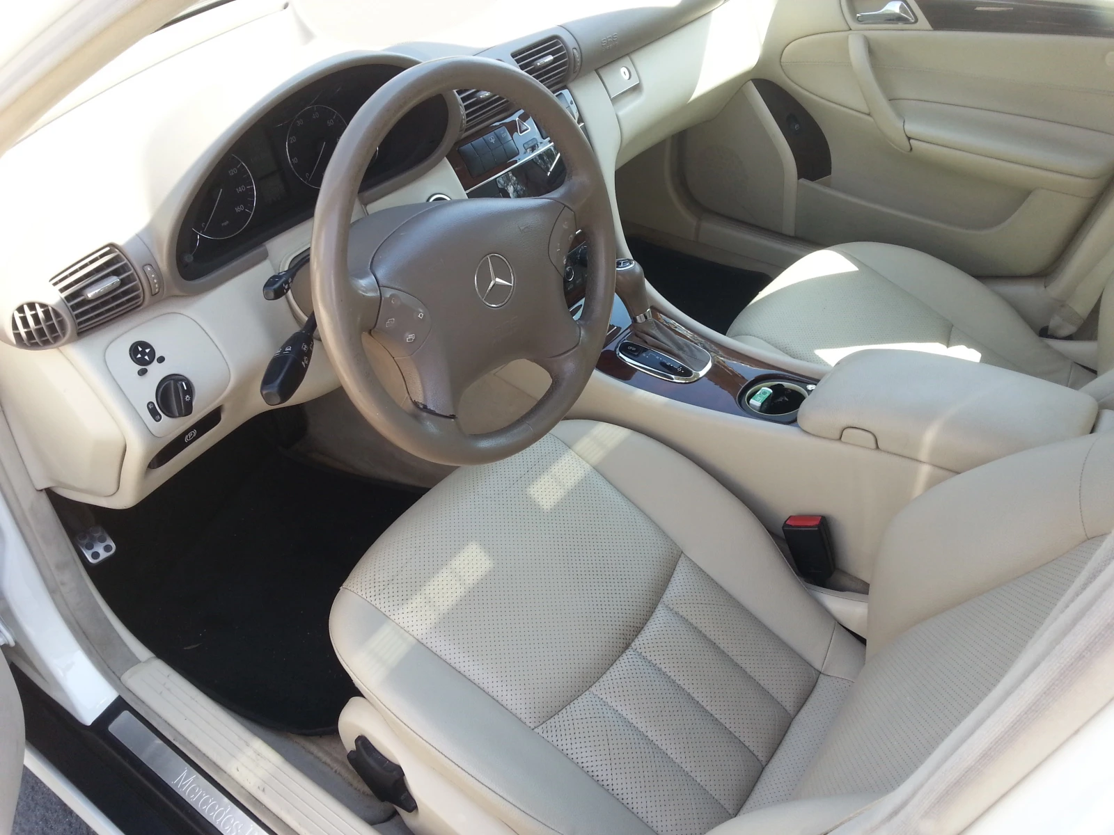 Mercedes-Benz C 280, снимка 4 - Автомобили и джипове - 55946113