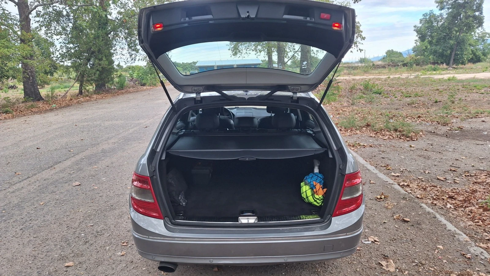 Mercedes-Benz C 220, снимка 5 - Автомобили и джипове - 56090489
