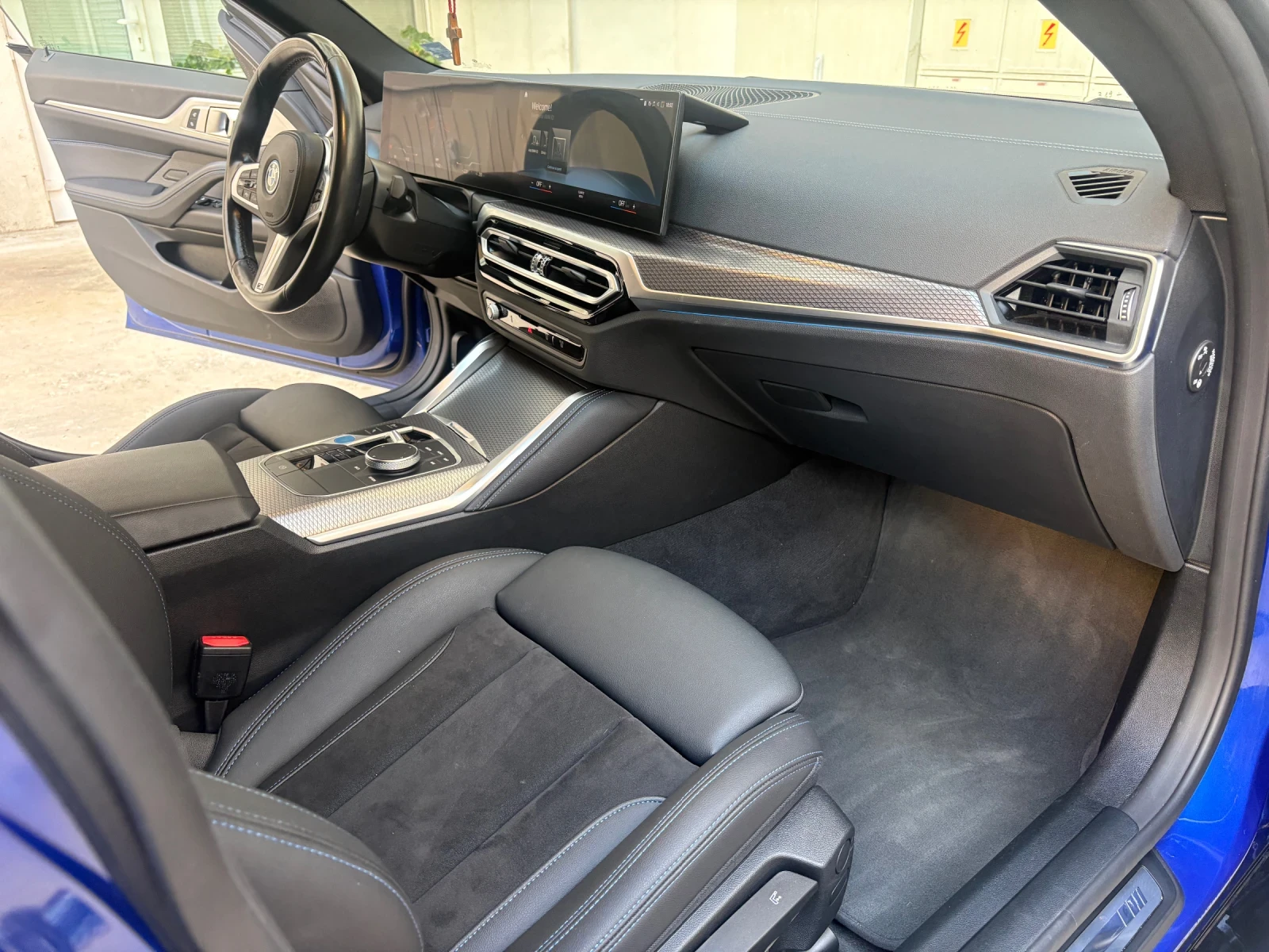 BMW i4 Edrive40 / Harman Kardon, снимка 8 - Автомобили и джипове - 56244665