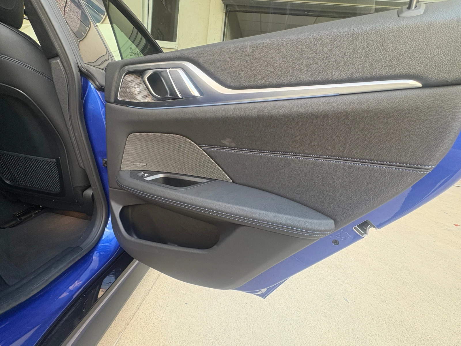 BMW i4 Edrive40 / Harman Kardon, снимка 14 - Автомобили и джипове - 56244665